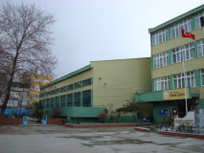 Çinar Anadolu Lisesi